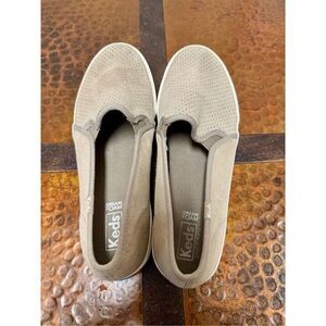 Keds tan slip on sneakers with dream foam